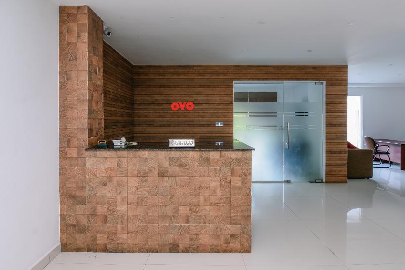Oyo 238 Selva'S Guest House Нувара-Елія Екстер'єр фото