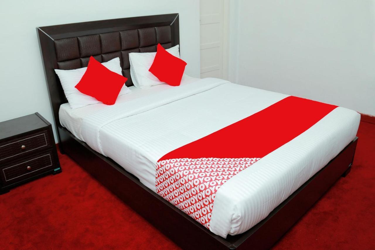 Oyo 238 Selva'S Guest House Нувара-Елія Екстер'єр фото